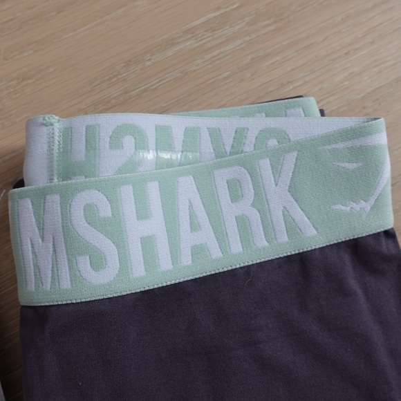 Gymshark Fit Seamless Leggings in XSMALL - Picture 3 of 10